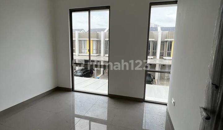 Disewa Rumah PIK2 Tahap 2, 4,5x10, 2KT, 2KM, 2 Lantai