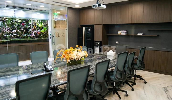 For sale Gold Coast PIK office, area 574m2, fully furnished. 2