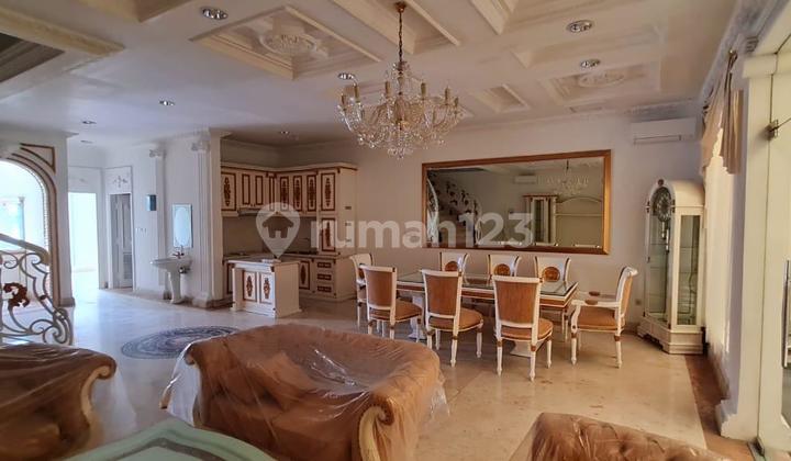 For Sale Swiftlet House in PIK, 8x23, 3 Floors, Furnished, SHM