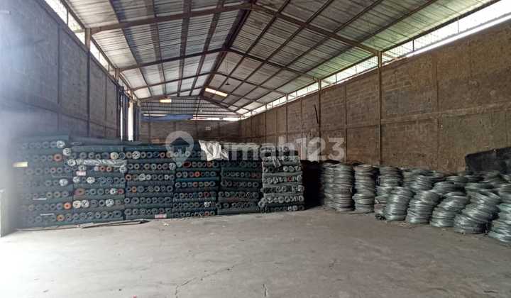 For Sale Cheap Land And Warehouse in Dirajeg, Pasar Kemis, Tangerang - Banten, Land Area 2.2ha, Building Area 8400m2, 40ft Access, Near Toll Access, Private Substation, Ready to Use, Price per Meter Only 3 Million, Still Negotiable!!