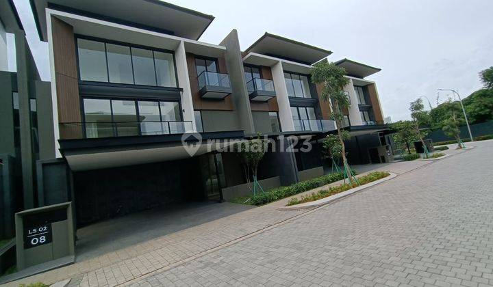 Dijual Rumah Sultan Brand New Cluster Laurel , Navapark BSD LT 276m2 Siap Huni Dekat Dengan Botanical Park  1