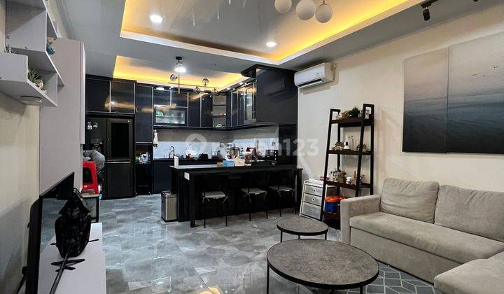 DIJUAL RUMAH BOSTON GADING SERPONG uk 7x12m, SUDAH RENOVASI 2,5 LANTAI , SIAP HUNI RAPIH!! 1
