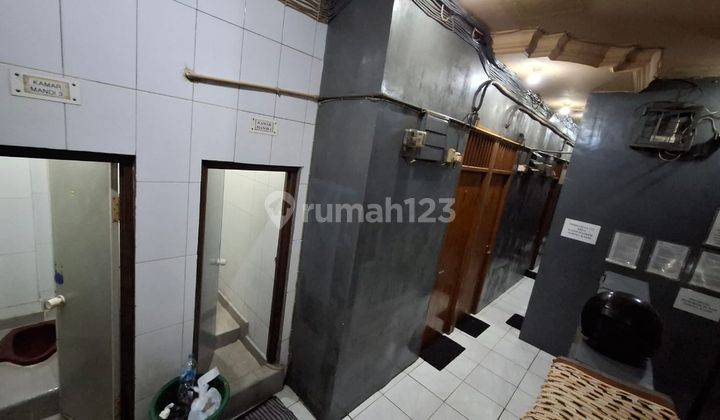 DIJUAL KOST AN AKTIF DI JELAMBAR 32 KAMAR, OKUPASI TINGGI, JALAN UTAMA, AKSES MOBIL, HARGA MURAH! 2