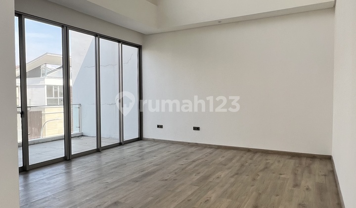 Disewa Rumah Mozart Golf Island Pantai Indah Kapuk Brand Newuk 8x25m . 3 Lantai Marmer View Golf Dan Laut  2