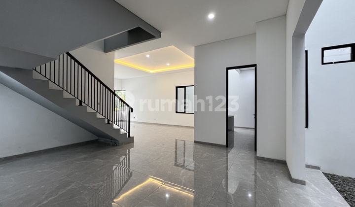 Dijual Rumah Brand New Model Minimalis Di Alam Sutera Tangerang Uk 10x19m2 2 Lantai Shm Siap Huni Lingkungan Asri Best Price!!