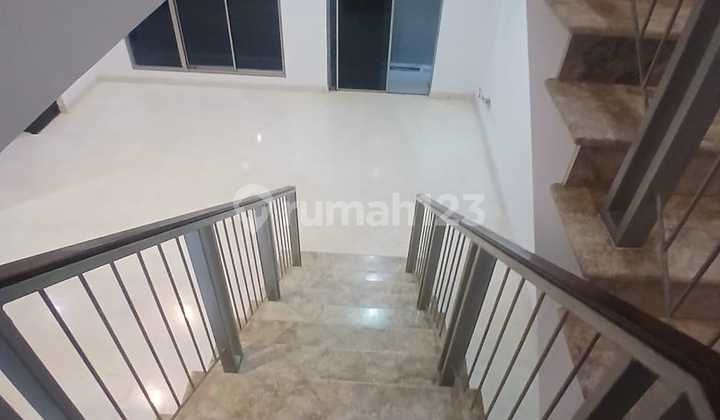 Dijual Termurah Rumah Golf Island Pantai Indah Kapuk Cluster Harmony Uk 8x15m Siap Huni Sudah Sertipikat Bisa Kpr Very Good Deal !! 2