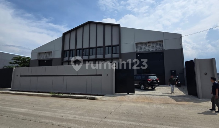 For Rent Laksana Pakuhaji Tangerang Warehouse Brand New Land Area 1860M Building Area 1620M Includes 2 Offices Ready to Use Rare Find Excellent Condition
