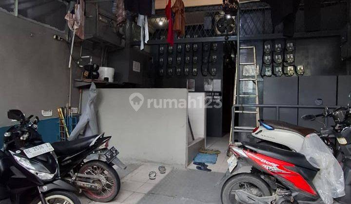 DIJUAL KOST AN AKTIF DI JELAMBAR 32 KAMAR, OKUPASI TINGGI, JALAN UTAMA, AKSES MOBIL, HARGA MURAH! 1