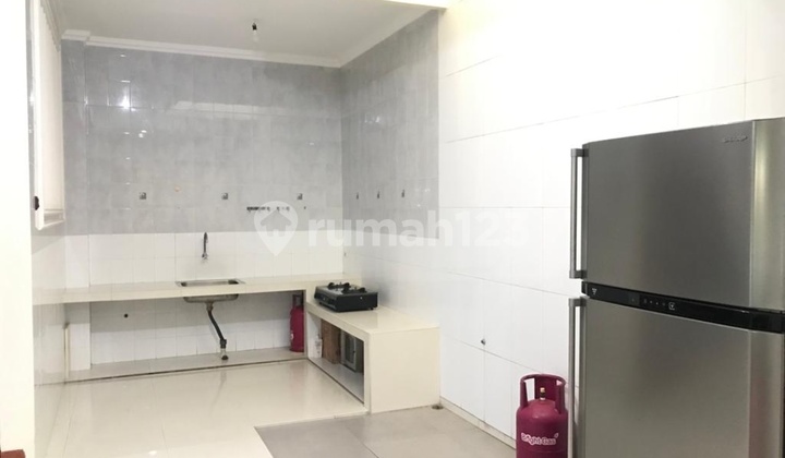 Di jual cepat rumah taman surya 9x22 ada gudang rapi dan nyaman