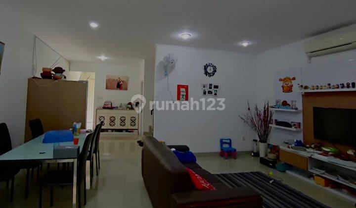 Di jual cepat rumah taman surya 6x20 rapi dan siap huni
