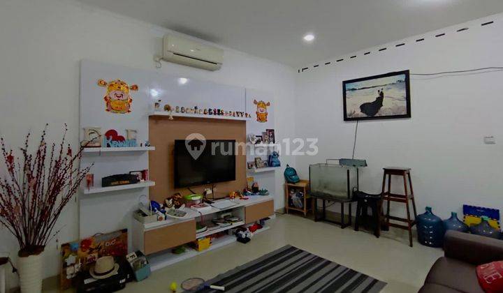 Di jual cepat rumah taman surya 6x20 rapi dan siap huni
