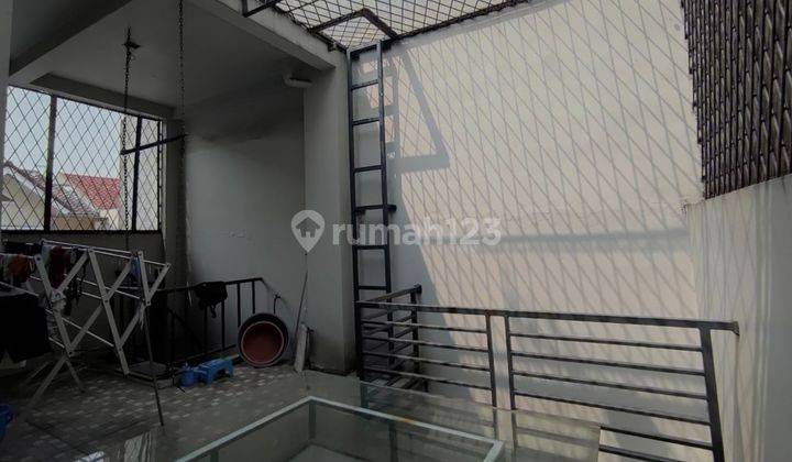 Di jual cepat rumah taman surya 6x20 rapi dan siap huni
