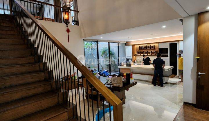 Rumah mewah elang laut 11x26 rapi dan bagus siap huni 7