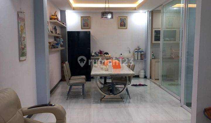 Di jual cepat murah rumah taman palem unit langka rapi bagus siap huni