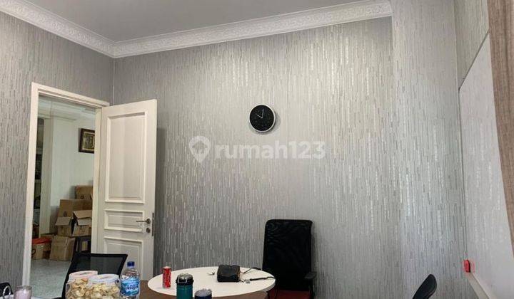 Di  rumah pluit 17x20 huk jln lebar sudah renovasi rapi  siap huni
