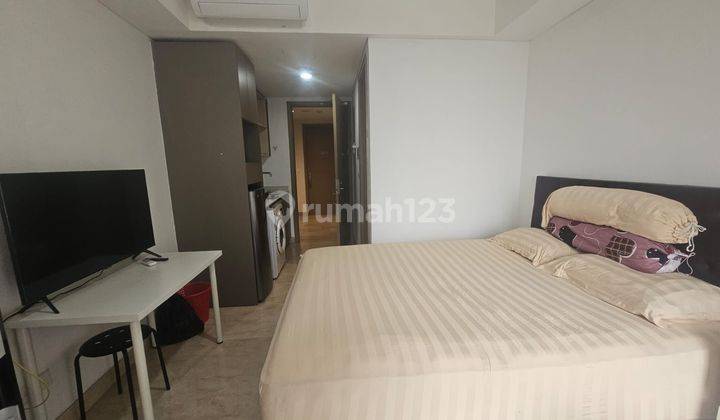 Apartemen 1 Kamar Tidur Gold Coast Furnished Bagus 1