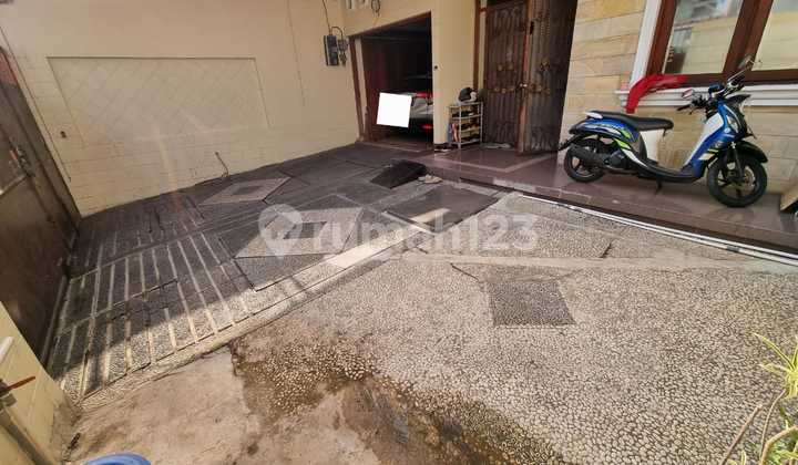 Rumah 3 Lantai Mangga Besar 9,5x22 Hadap Utara 2