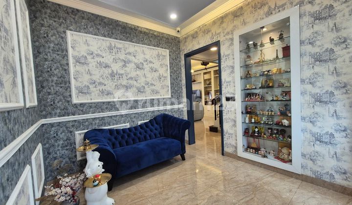 Beautiful House For Sale in Alam Sutera Beautiful House For Sale in Alam Sutera