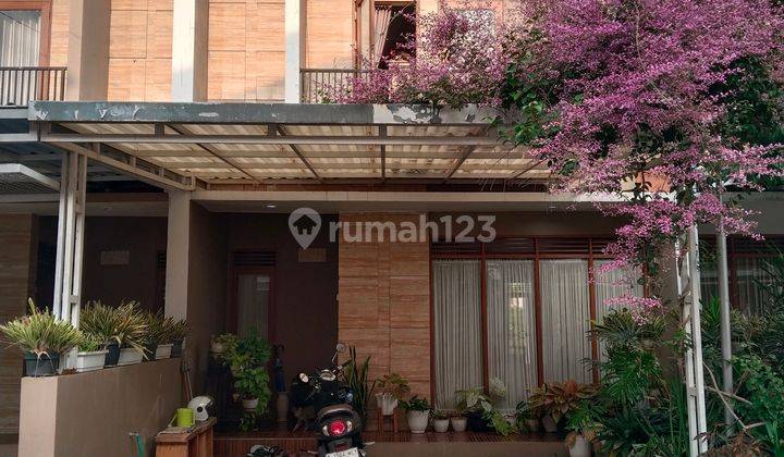  Rumah Full Furnished Terawat Bagus Di Ciwaruga Geger Kalong Bandung Utara 1