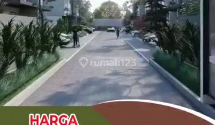 Rumah dua Lantai daerah setra duta atau sayap setra duta dekat akses pintu tol 2