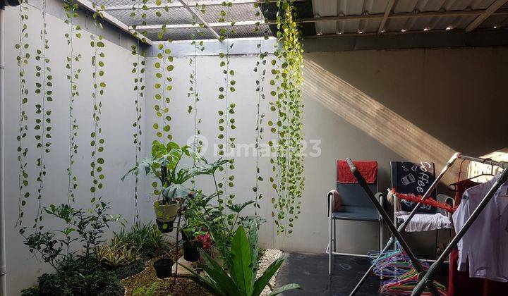 Rumah 2 lantai siap huni di komplek awani bandung barat 3