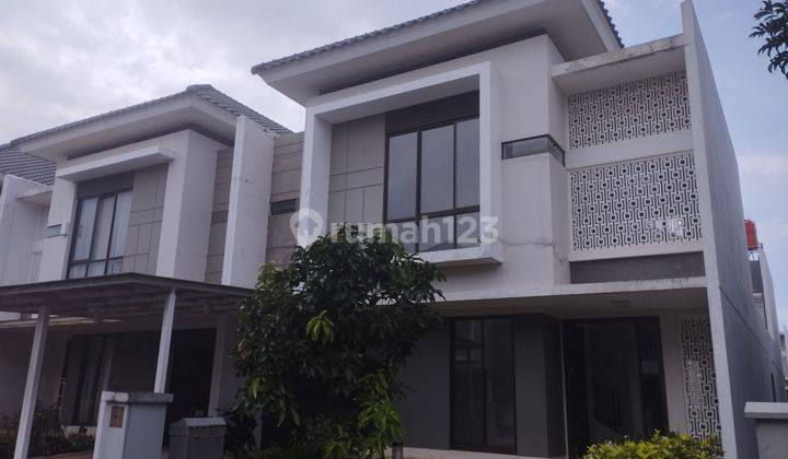 Rumah 2 Lantai minimalis di Btari Summarecon Bandung 1