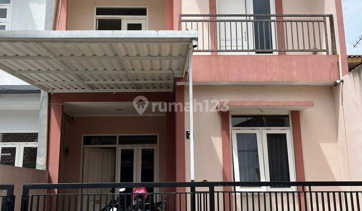 Rumah 2 Lantai di jl logam komplek buah batu  1