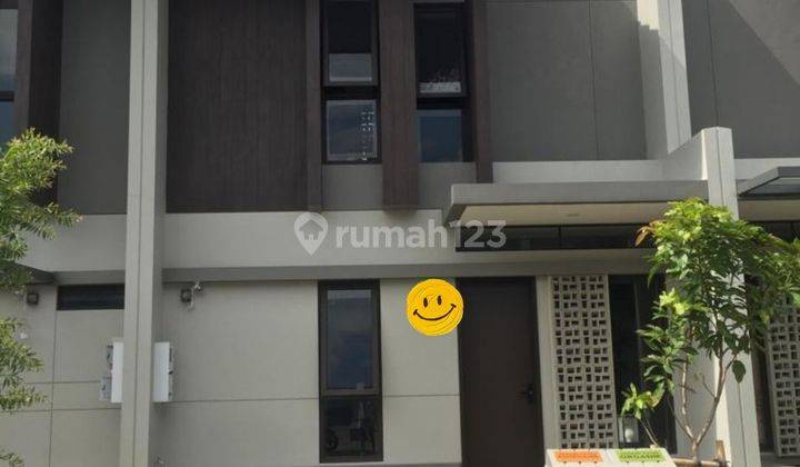 Rumah 2 Lantai bagus di Summarecon kota bandung harga sampe deal 1