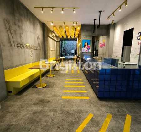 Strategic Shop House Area in Mountain Area Ready for Business Use