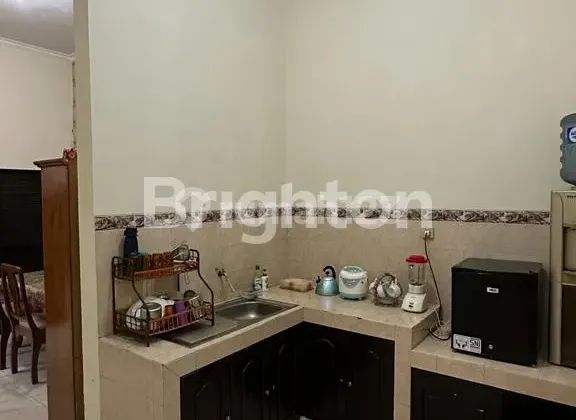 Jual Rumah 1,5 Lantai Area Jl Perunggu, Sulfat 5
