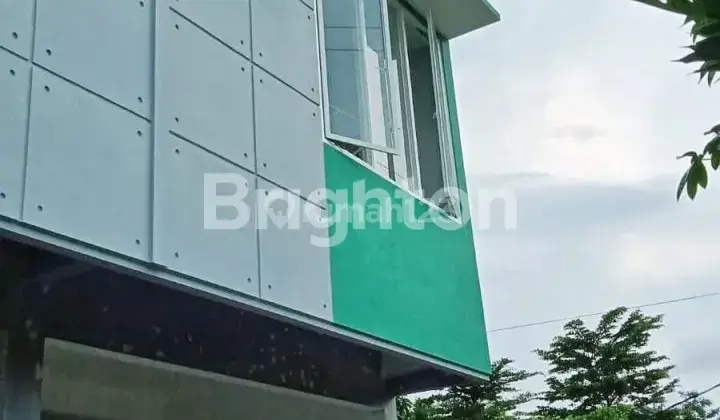 Disewakan Ruko 3 Lantai Strategis Area Tidar Atas 1