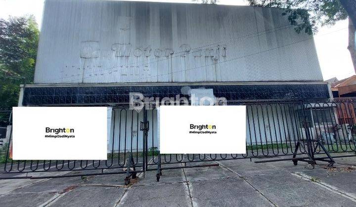 Gedung usaha ex Showroom mobil lokasi poros Malang kota 1