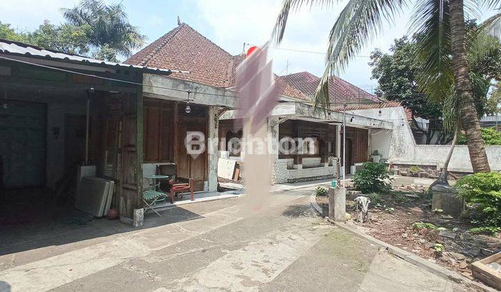 Rumah kolonial Lokasi Ijen Malang 1