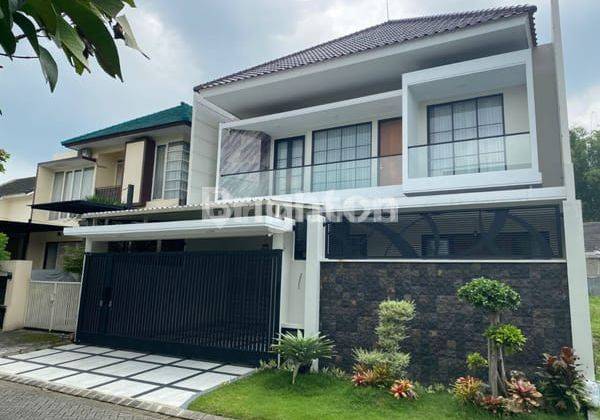 Rumah Mewah Araya Golf Malang 1