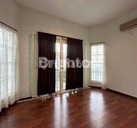 Rumah Semi Furnished Area Soekarno Hatta Malang 2