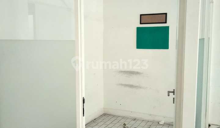 Disewakan Cepat Ruko 3 Lantai Kedungdoro Surabaya 6