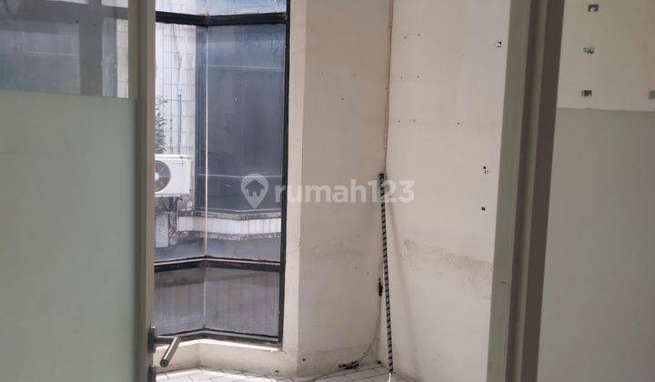 Disewakan Cepat Ruko 3 Lantai Kedungdoro Surabaya 7