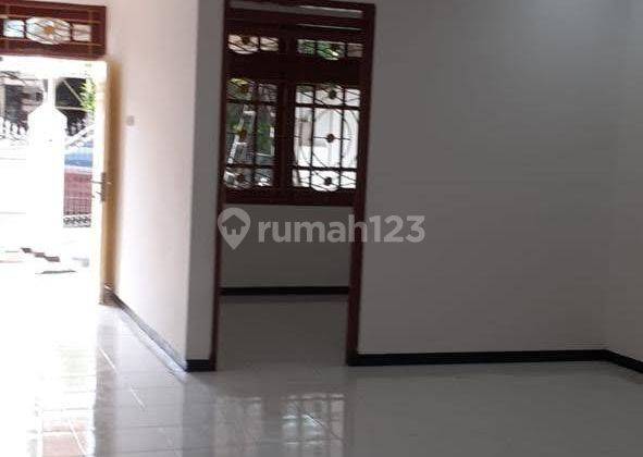 Disewakan Cepat Rumah Siap Huni Terawat Nirwana Eksekutif  2