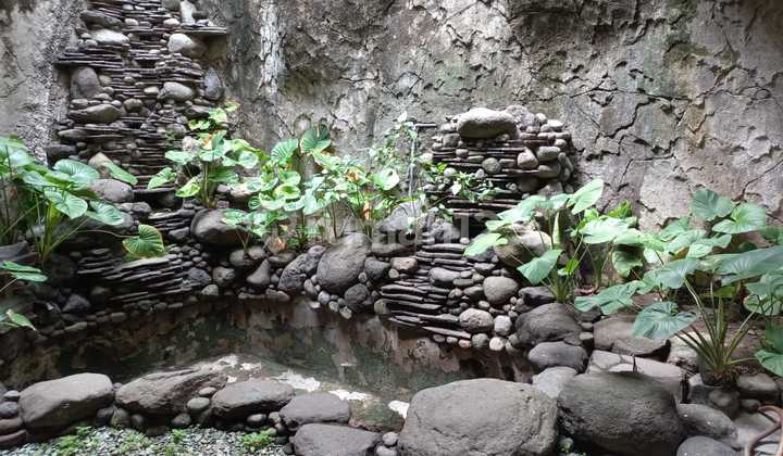 Dijual Cepat Rumah Bagus Mewah 2Lt Dharmahusada Regency Surabaya 2