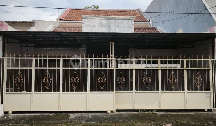 For Rent Quick 1.5-Story House Ready to Occupy in Wisma Permai.