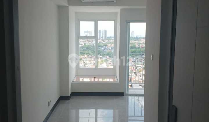 For Rent Fast Vacant Apartment in Westown Wiyung 2