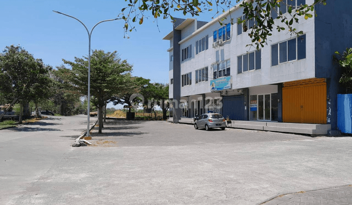 Dijual/Disewakan Ruko 3Lt Siap Huni Royal Town Gunung Anyar 1
