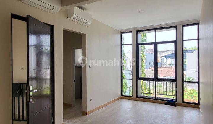 Rumah Baru Minimalis Modern di Regensi Melati Mas Serping BSD 2