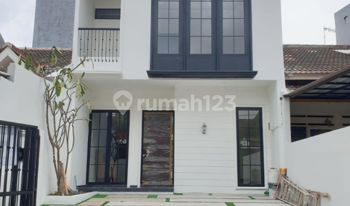 Modern Minimalist Home Suitable for Small Families in BSD 1