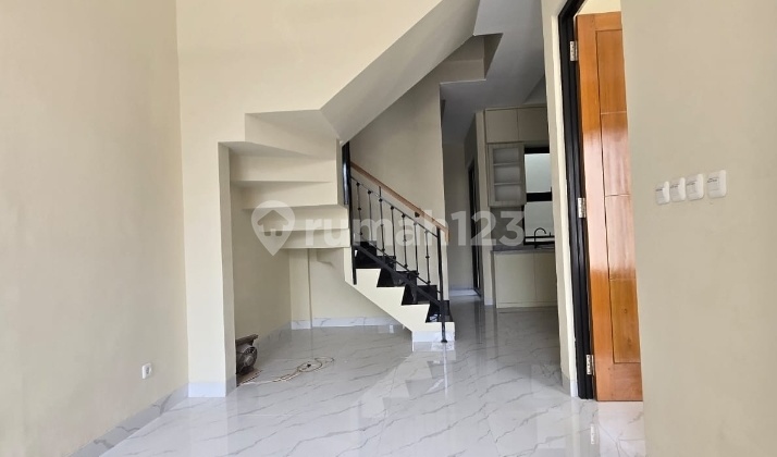 Rumah Minimalis Modern Semi Furnish Lok. Kencana Loka Bsd