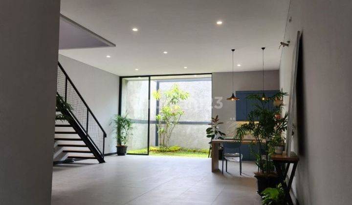 Rumah Cantik Selesai Renovasi Lokasi Deket Mall Di Giriloka Bsd 2