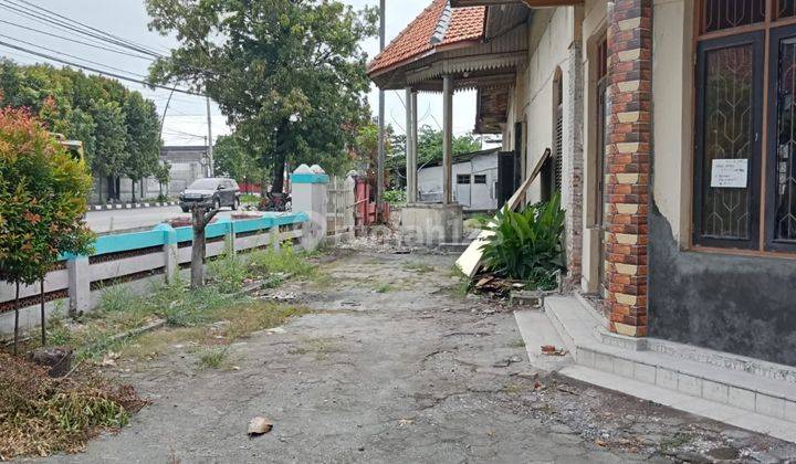Rumah di Pusat Kota Cocok Untuk Usaha 8