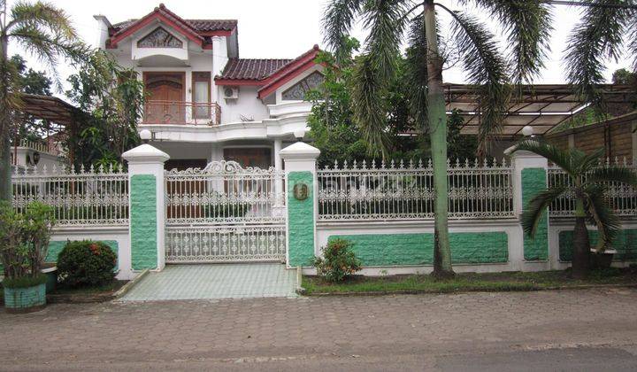 Rumah Mewah Daerah Pati 1