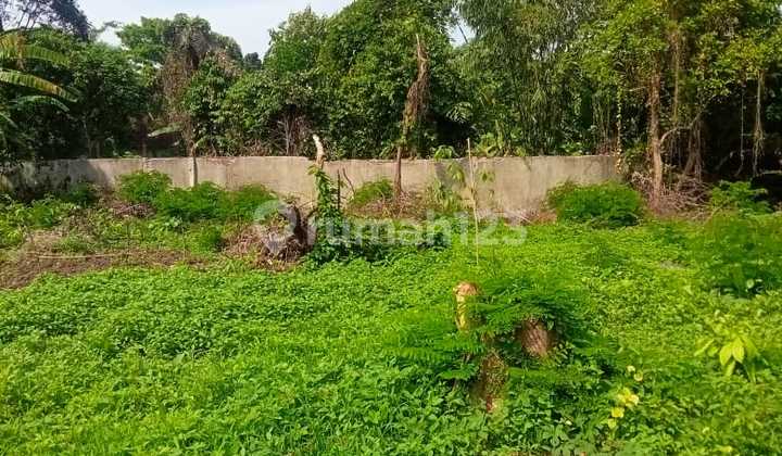 Land on Pramuka Main Road Land on Pramuka Main Road