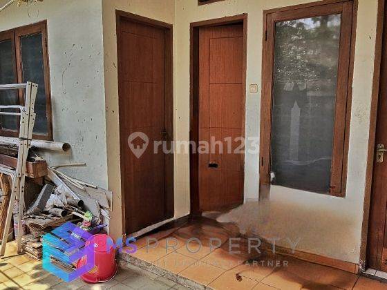 Rumah Wajib Renovasi Dalam Komplek Sunrise Garden